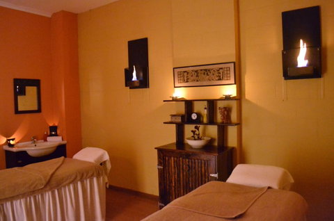 Maya Spa - Accommodation Burleigh 1