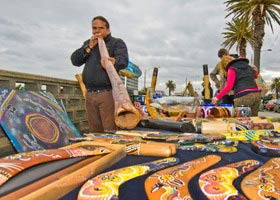 St Kilda Esplanade Market - Accommodation Burleigh 4