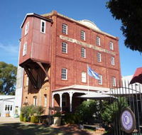 The York Mill - Accommodation Burleigh