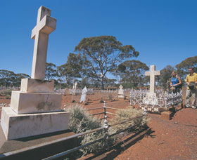  Accommodation Burleigh