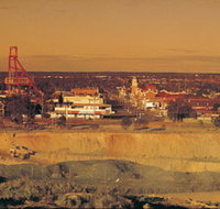 Super Pit - Accommodation Burleigh