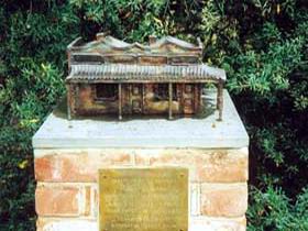 Stone Hut SA Accommodation Burleigh