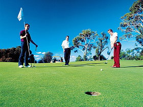 Oatlands Golf Course - Accommodation Burleigh 0