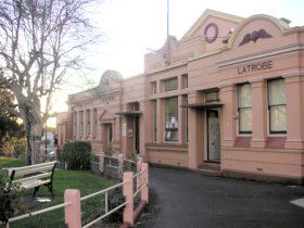 Court House Museum - Accommodation Burleigh 0