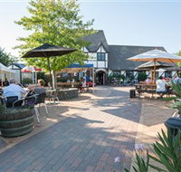 George Harcourt Inn - Accommodation Burleigh