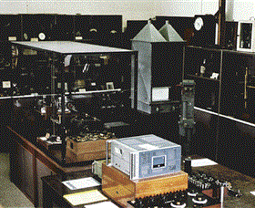 UQ Physics Museum - Accommodation Burleigh
