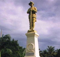 Port Douglas War Memorial - Accommodation Burleigh