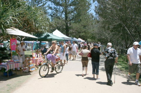 Burleigh Heads Markets - Accommodation Burleigh 5