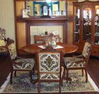 Ringsfield House - Accommodation Burleigh