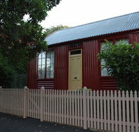 19th Century Portable Iron Houses - Accommodation Burleigh