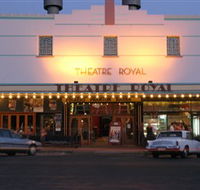 Theatre Royal - Accommodation Burleigh