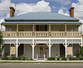 Glenara Gallery - Accommodation Burleigh 0