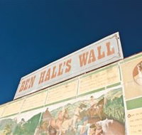 Ben Hall Wall - Accommodation Burleigh
