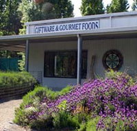 Crisp Galleries - Accommodation Burleigh