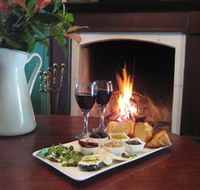 Ambermere Inn - EST 1845 - Accommodation Burleigh
