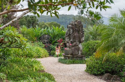 Crystal Castle & Shambhala Gardens - Accommodation Burleigh 4