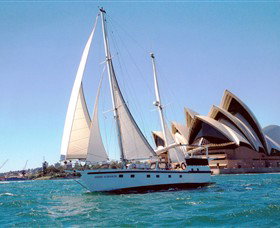 A Luxury Yacht On Sydney Harbour - Accommodation Burleigh 1