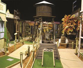 Mega Mini Golf - Accommodation Burleigh 2