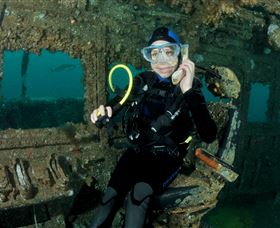 Ex-Hmas Adelaide Dive Site - Accommodation Burleigh 2
