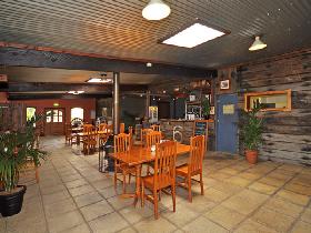 Currency Creek Winery And Restaurant - Accommodation Burleigh 2