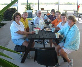 Flight Path Golf And Archery Range - Accommodation Burleigh 6