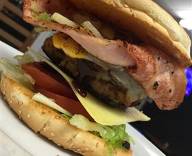 CamJai Catering And Takeaway Cafe And Function Catering - Accommodation Burleigh 2