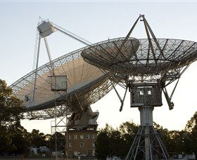 CSIRO Parkes Radio Telescope - Accommodation Burleigh 1