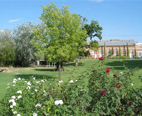 Ian Geddes Bushwalk - Accommodation Burleigh 0