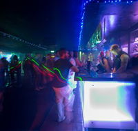 Cube - Accommodation Burleigh