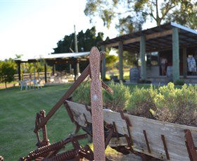 Ugly Duckling Wines - Accommodation Burleigh 3