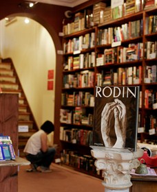 Sappho Books, Cafe And Wine Bar - Accommodation Burleigh 3