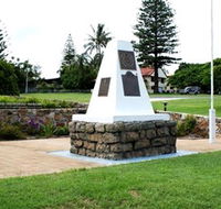 Dunwich War Memorial - Accommodation Burleigh