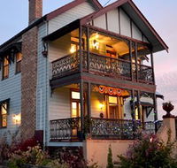 Kingstudio Gallery - Accommodation Burleigh