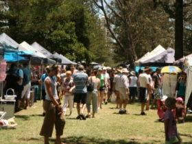 Burleigh Art And Craft Markets - Accommodation Burleigh 1