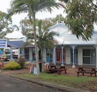 Laurieton Riverside Seafoods - Accommodation Burleigh