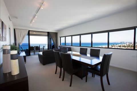Ultra Broadbeach - Accommodation Burleigh 13