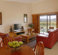Nightingale Wines Luxury Villas - Accommodation Burleigh