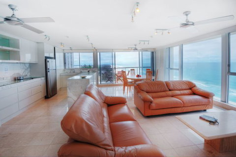 Golden Sands On Main Beach - Accommodation Burleigh 20