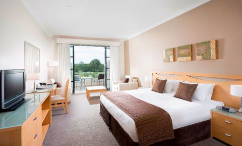 Mercure Kooindah Waters Central Coast - Accommodation Burleigh 0