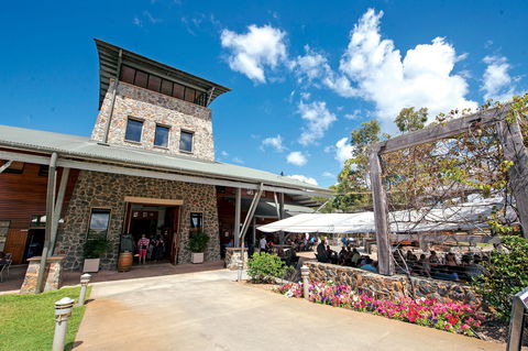Sirromet Wines - Accommodation Burleigh 1