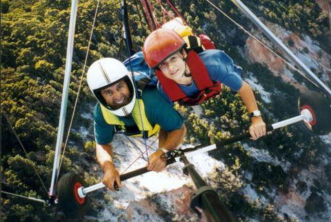 David Cookman–Sunshine Coast Hang Gliding - Accommodation Burleigh 2