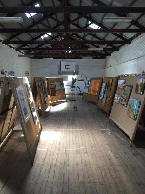 Glen Innes Art Gallery Inc - Accommodation Burleigh 2