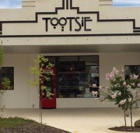 Tootsie Fine Art and Design - Accommodation Burleigh