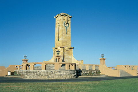 Full-Day Penguin Island & Fremantle Town - Accommodation Burleigh 3
