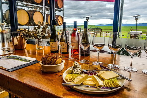 WEEKEND LOVERS Yarra Valley Wine Tour Departing From Melbourne - Weekends Only - Accommodation Burleigh 0