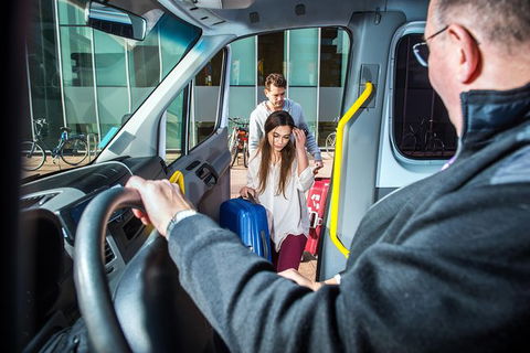 Cairns Airport (CNS) Departure Transfer (Port Douglas Hotels To Cairns Airport) - Accommodation Burleigh 6