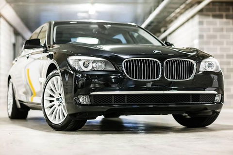 Family Sydney Airport Departure Transfer - Accommodation Burleigh 2