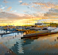 Gladstone Marina - Accommodation Burleigh