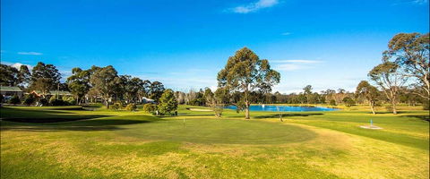 Moruya Golf Club - Accommodation Burleigh 2