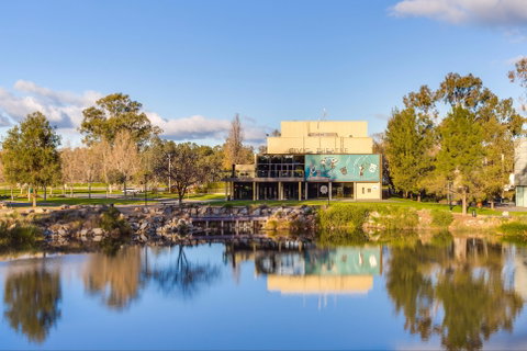 Wagga Wagga Civic Theatre - Accommodation Burleigh 1